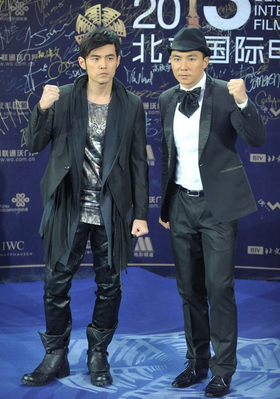 了当地的 了当地的