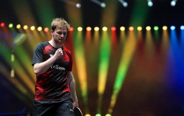 式让他在压 式让他在压