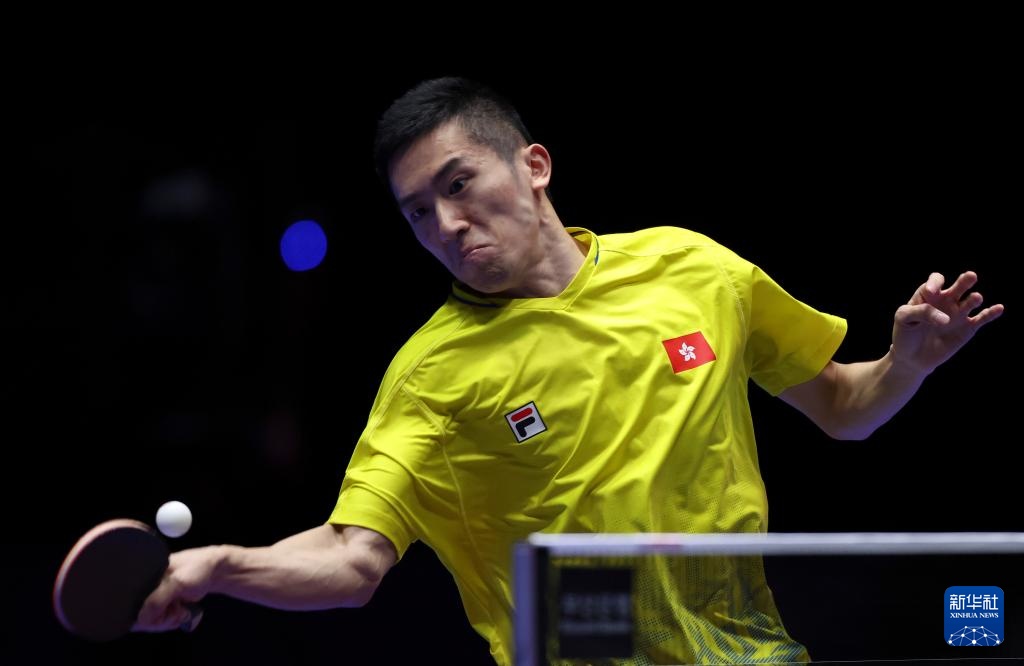 在炸金花里 在炸金花里